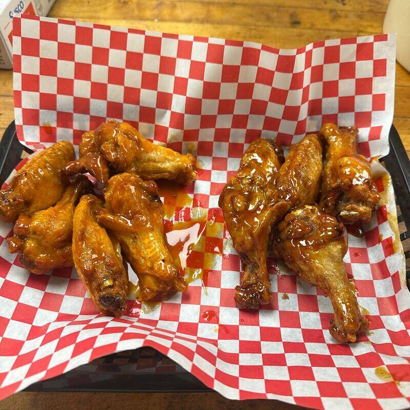 Wings with Fries